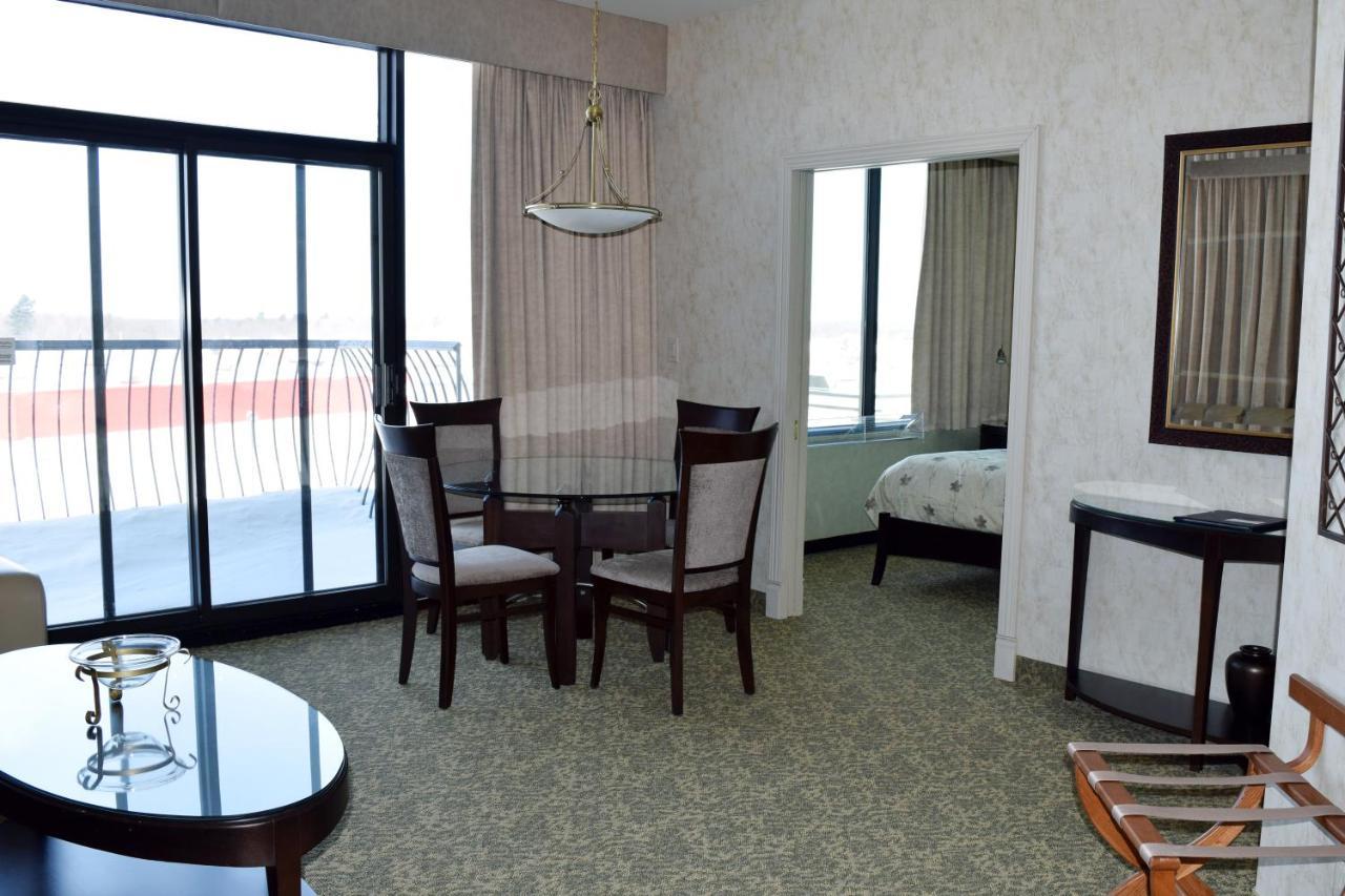גרנבי Hotel Castel מראה חיצוני תמונה