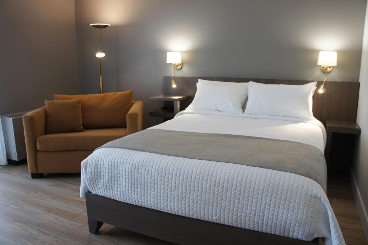 גרנבי Hotel Castel מראה חיצוני תמונה
