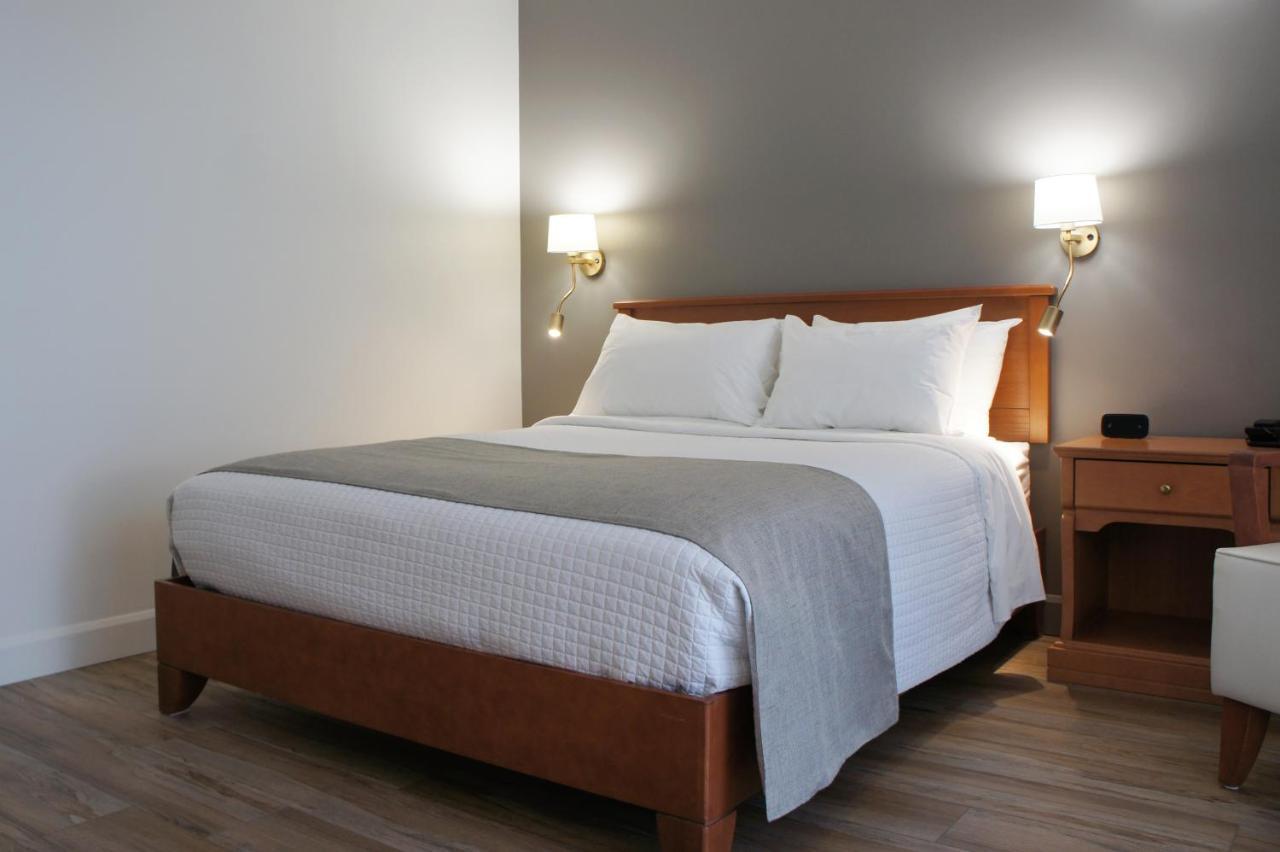גרנבי Hotel Castel מראה חיצוני תמונה